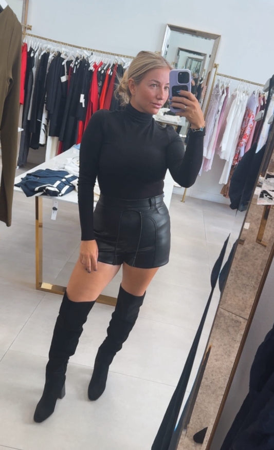 Mona Vegan Leather Short