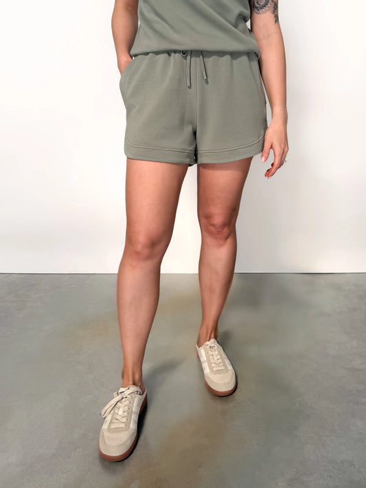 Ollie High Rise Short Shadow 3.5